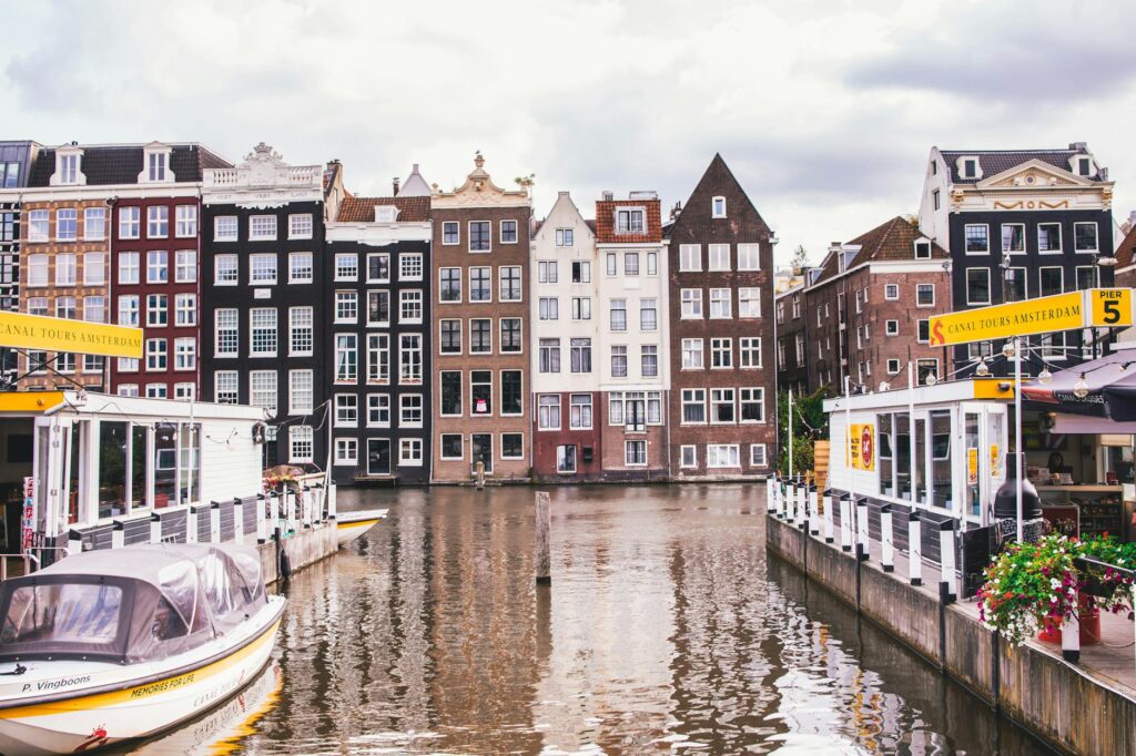 Où Dormir à Amsterdam : Guide des Quartiers et Hébergements 2026 Où Dormir à Amsterdam : Guide des Quartiers et Hébergements 2026