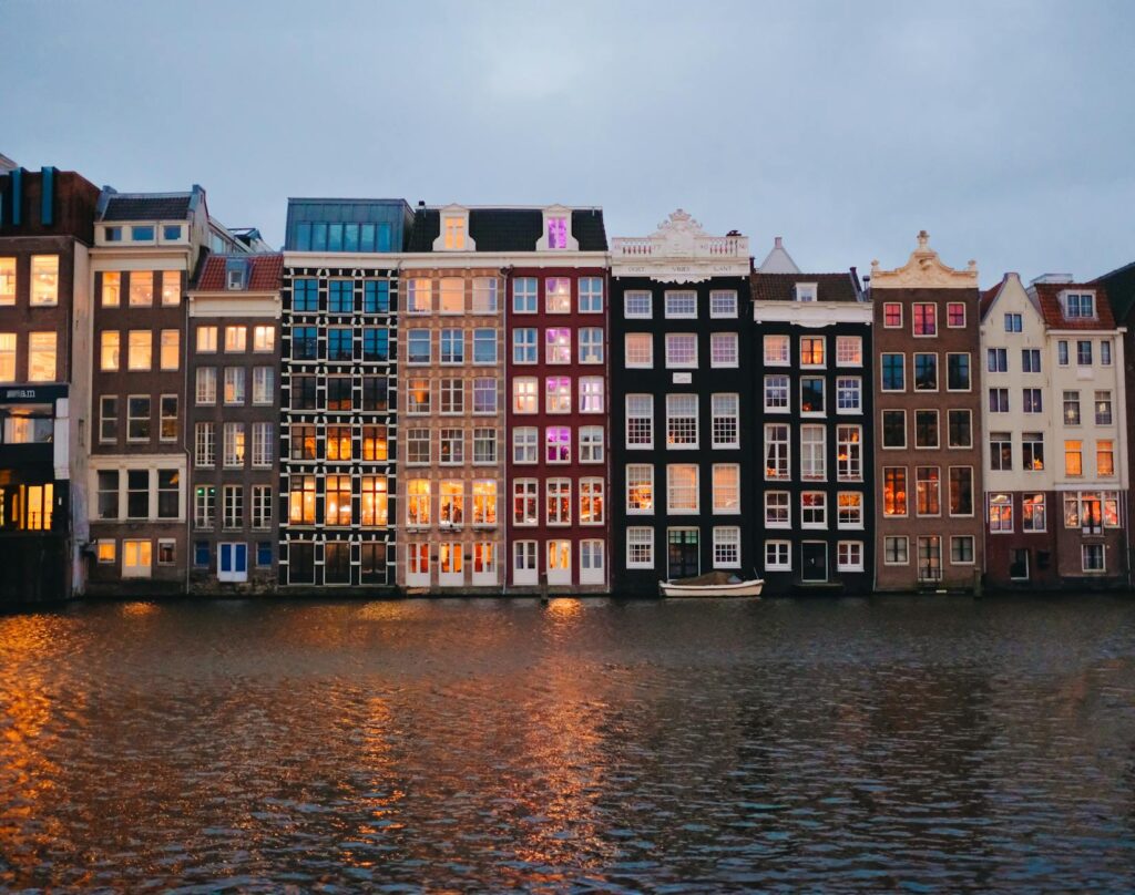 Où Dormir à Amsterdam : Les Meilleurs Quartiers pour Votre Séjour