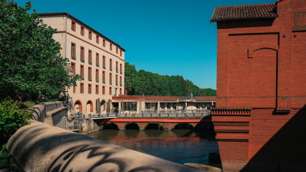 Où Dormir à Toulouse : Guide des Quartiers et Hébergements