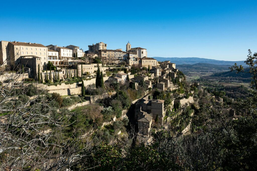 Où Dormir en Provence : Les Meilleures Villes et Villages pour Votre Séjour